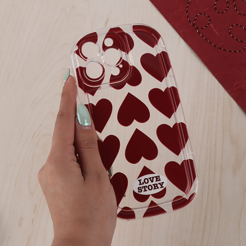 قاب Love Story آیفون iPhone 16 Pro Max طرح قلب محافظ لنزدار - 2