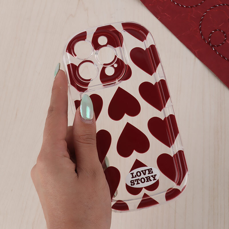 قاب Love Story آیفون iPhone 16 Pro طرح قلب محافظ لنزدار - 2