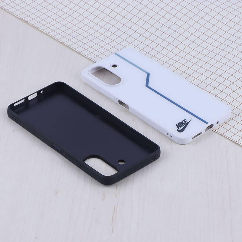 قاب PC شیائومی Redmi 13C / Poco C65 طرح Louis Vuitton/Burberry - 3