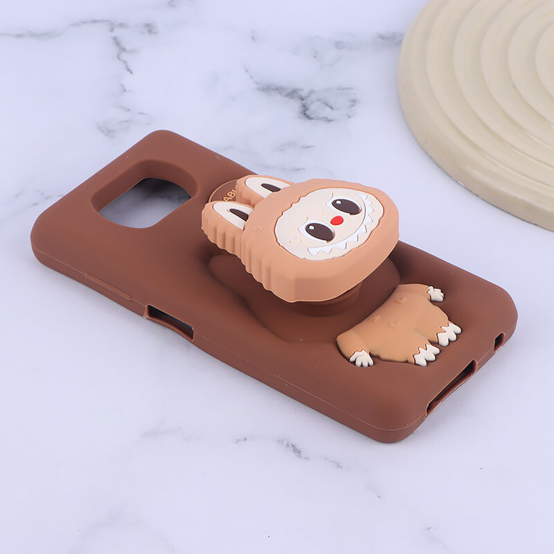 قاب سیلیکونی شیائومی Poco X3 / X3 NFC / X3 Pro پاپ سوکت دار طرح Labubu - 4