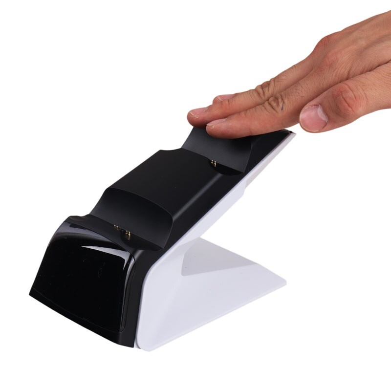 پایه شارژر دسته بازی PS5 تسکو TGC 16 - 7
