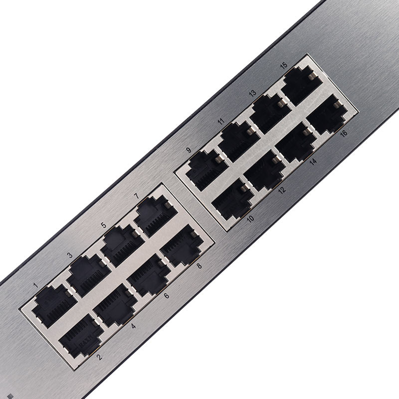 سوییچ D-Link DGS-1016C 16Port - 5