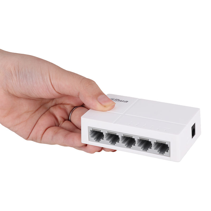 سوییچ Dahua DH-PFS3005-5ET-L 5Port - 4